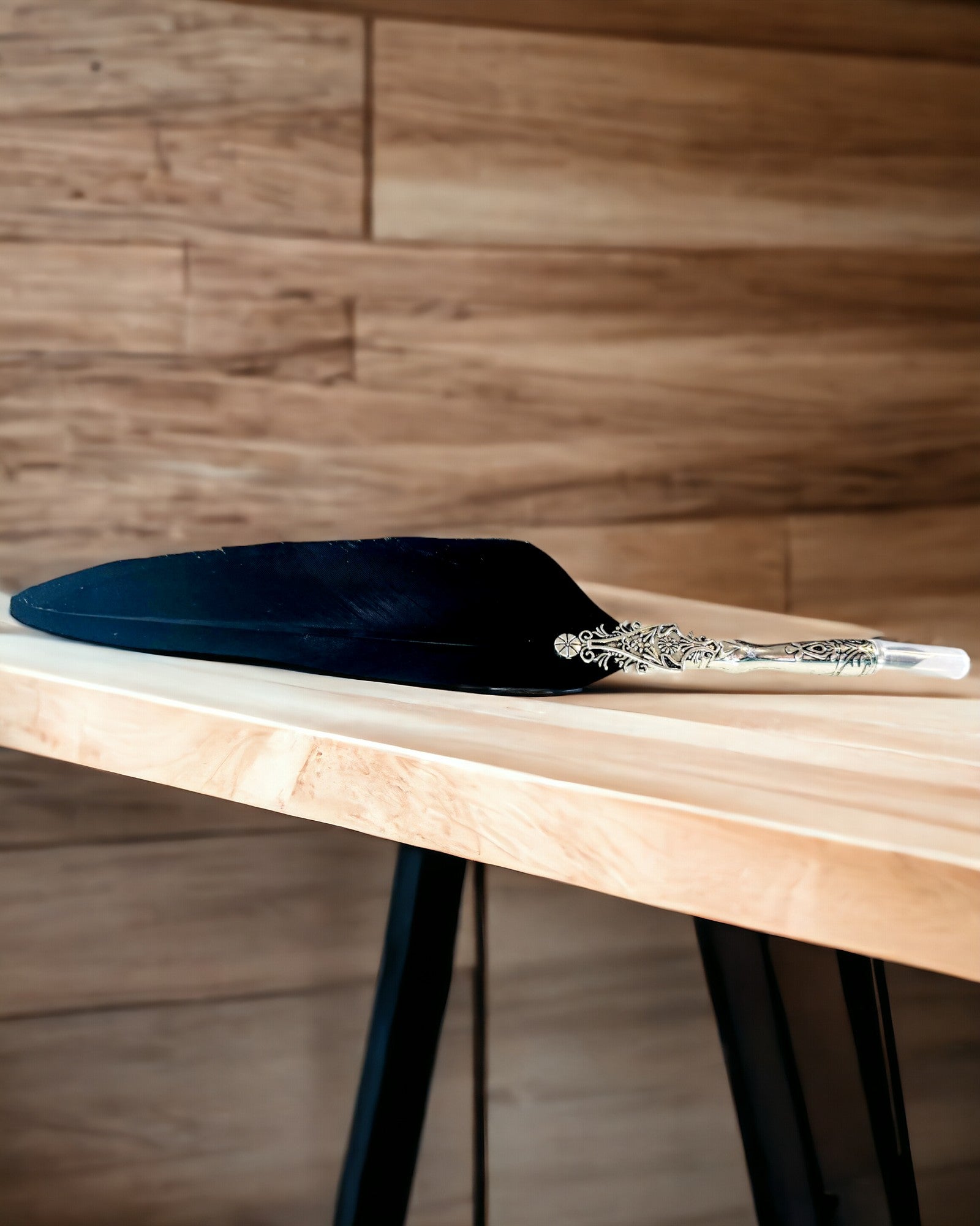 Pióro do Kaligrafii Vintage z Naturalnym Gęsim Piórem – Idealny Prezent na Dzień Matki lub Nauczyciela. Grawer