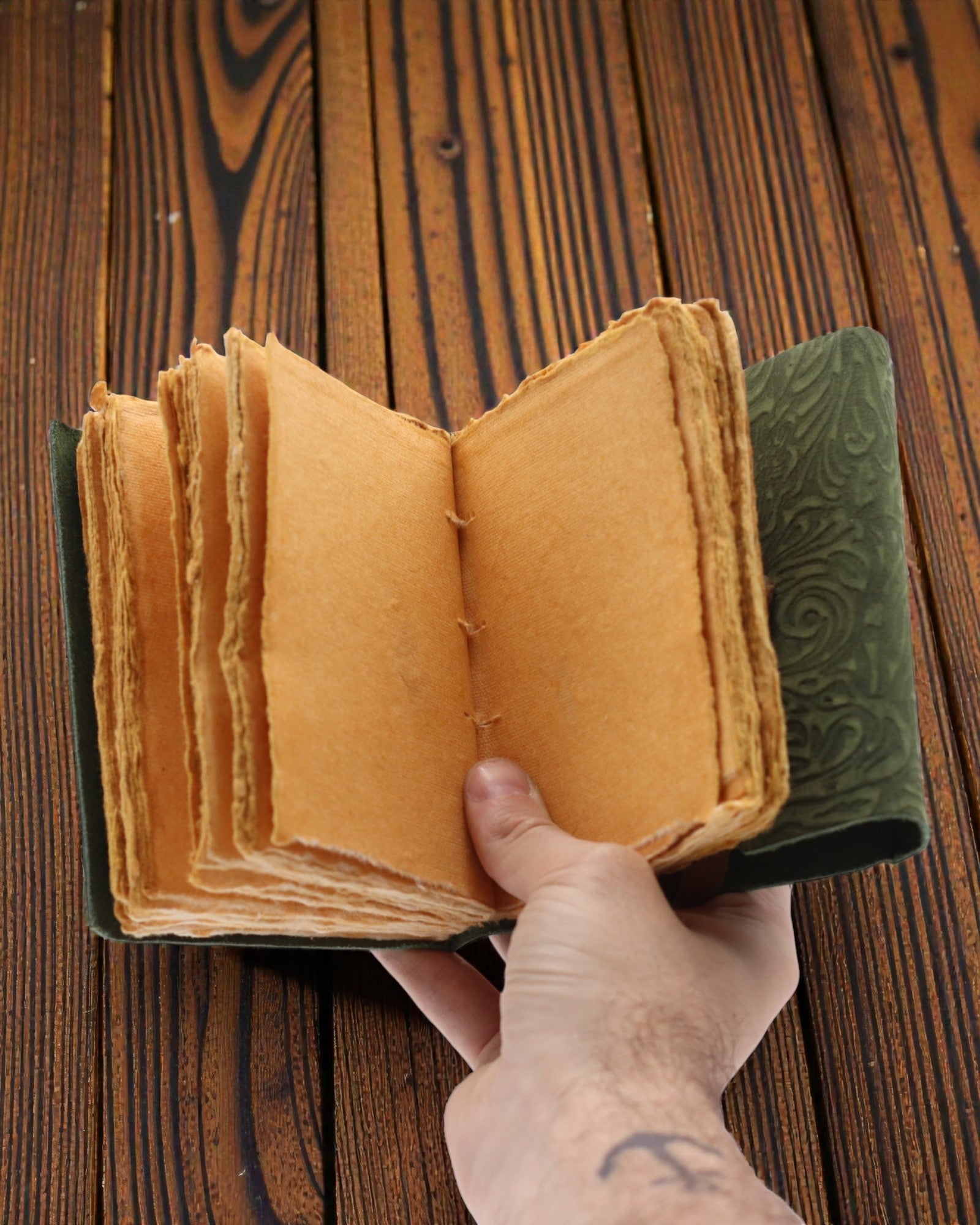 Green Maze Vintage – kožený zápisník s uměle zestárlými listy 12,7 × 8,9 cm