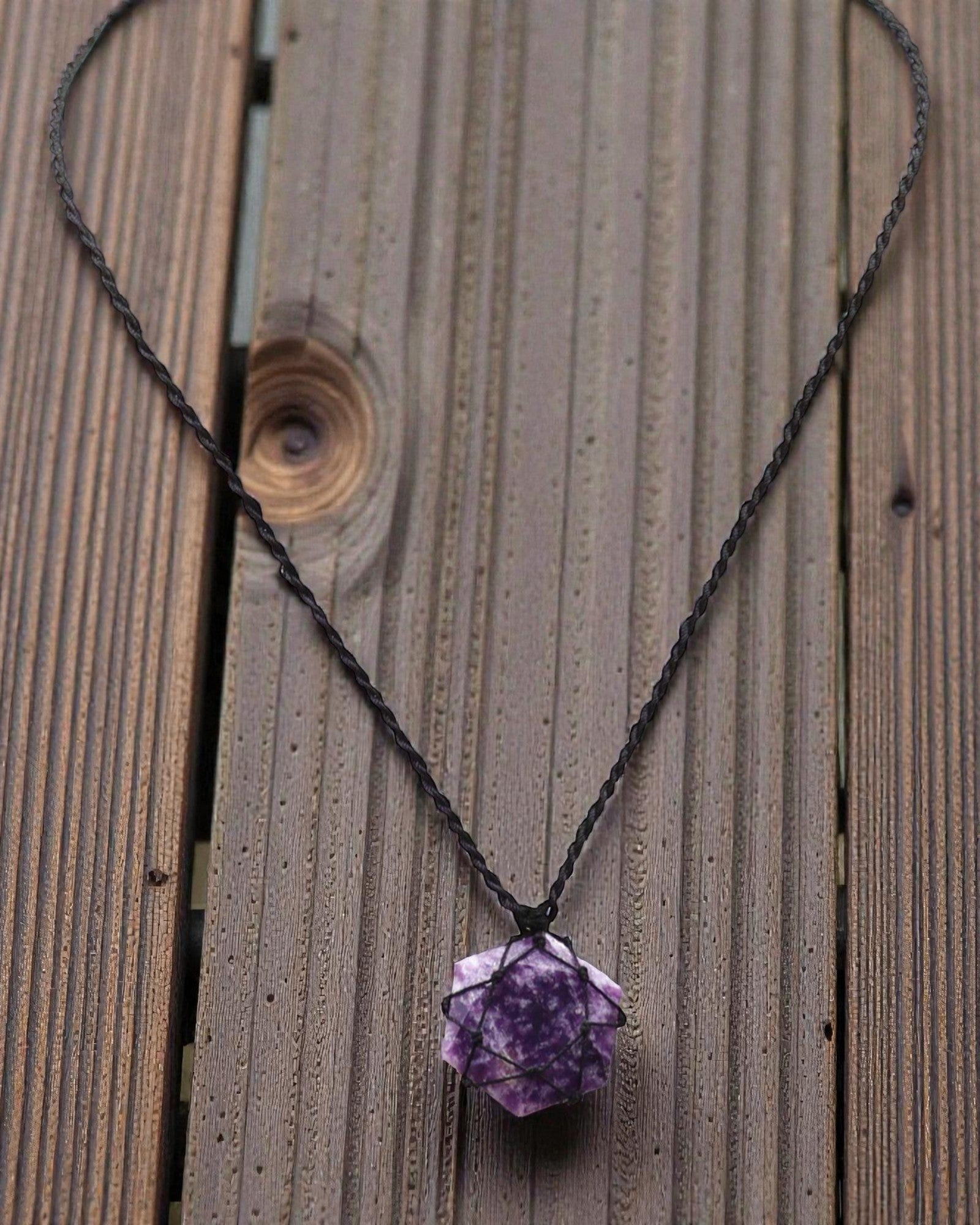 Hexagon of Soothing – Macramé Necklace with Lepidolite