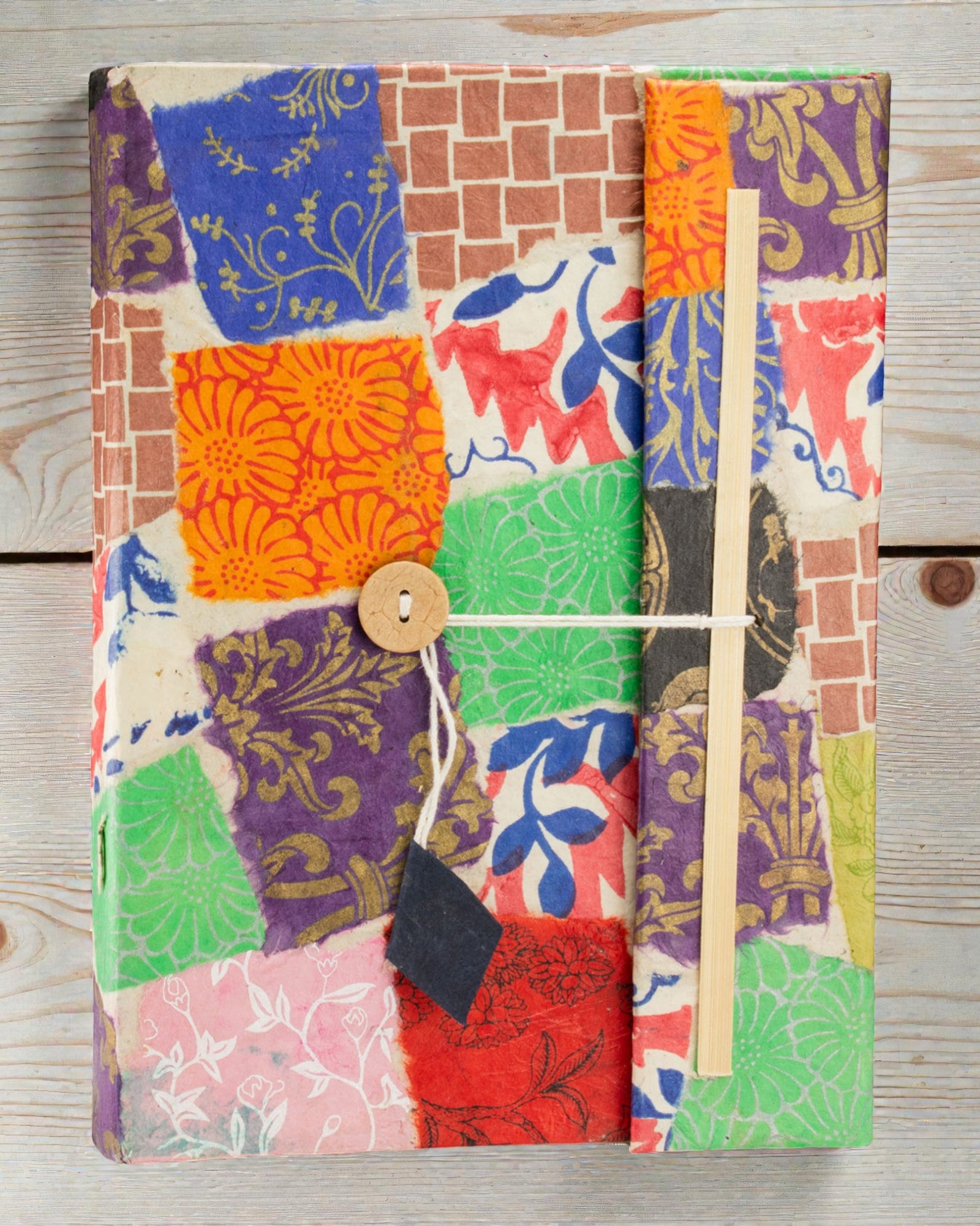 Large Lokta Patchwork Notebook – Multicoloured (45 sheets, 21 x 15 cm)