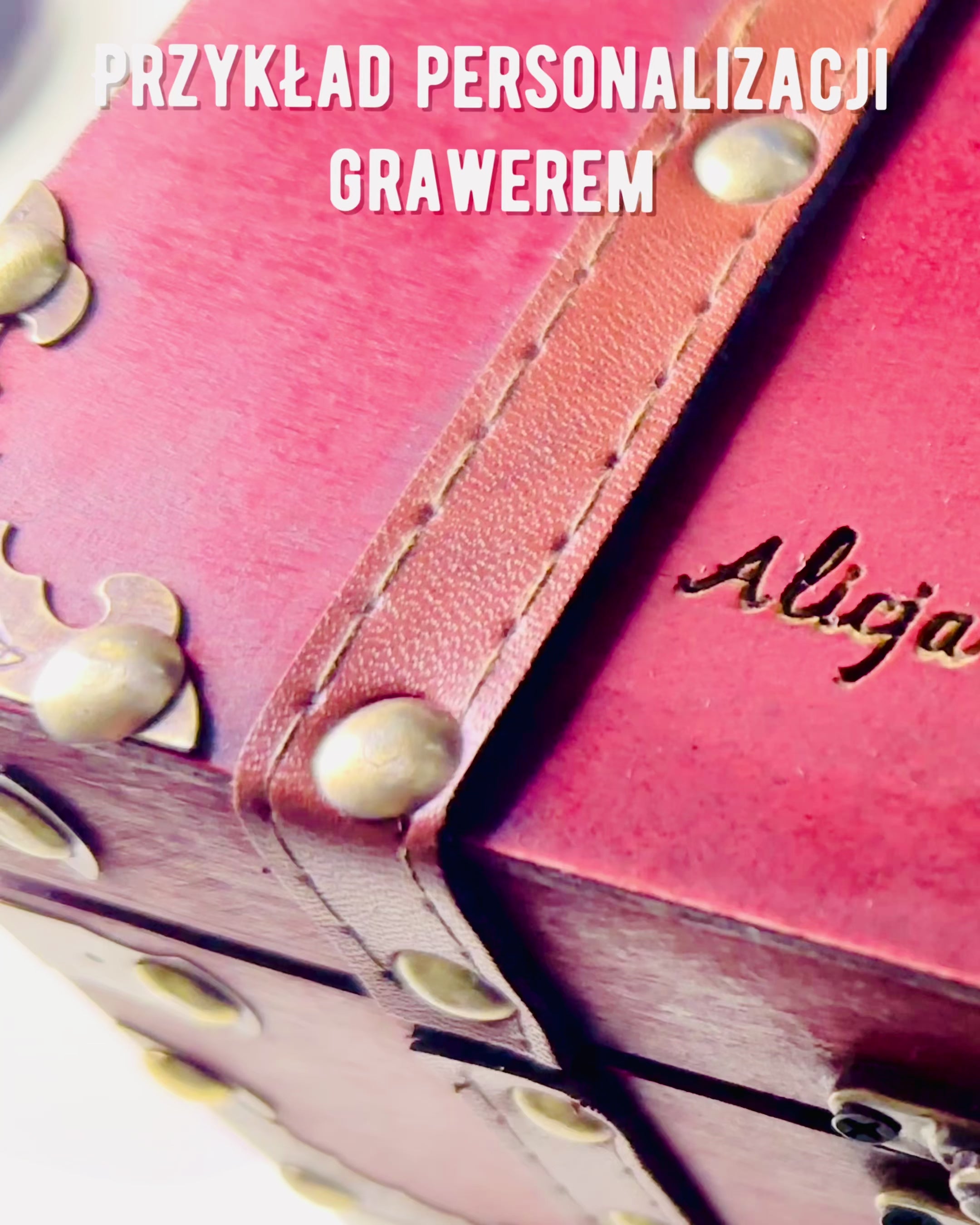 Dřevěná Krabička 'Pirátská Truhla s Pokladem' – Vintage Krabička na Šperky a Drobnosti