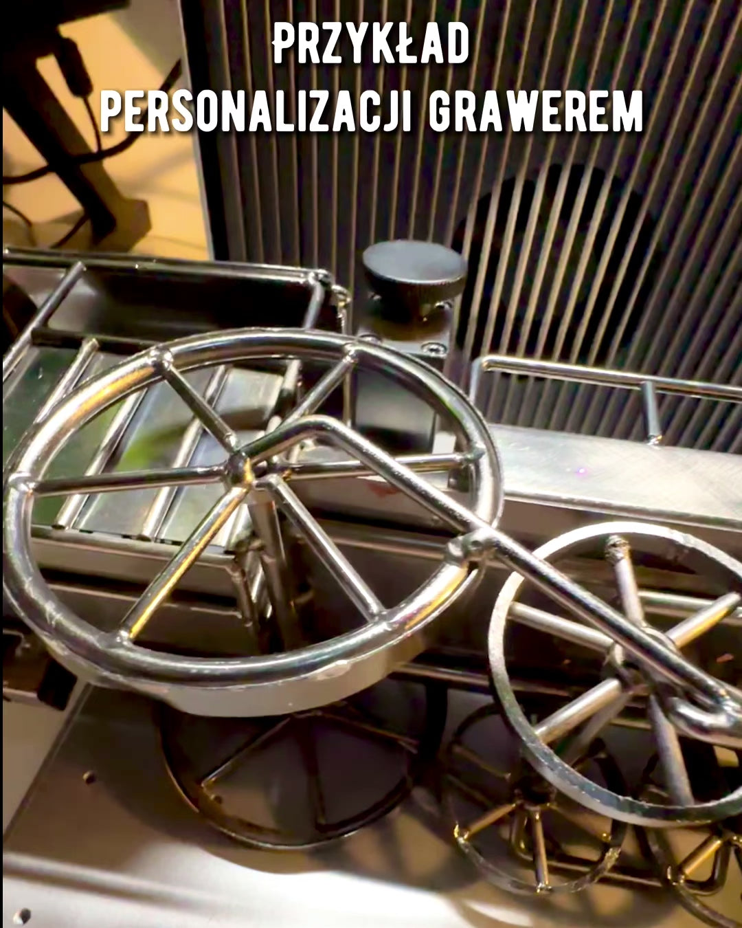 Локомотив з заліза «Retro Express» – декорація, модель, ручної роботи з можливістю гравірування на подарунок