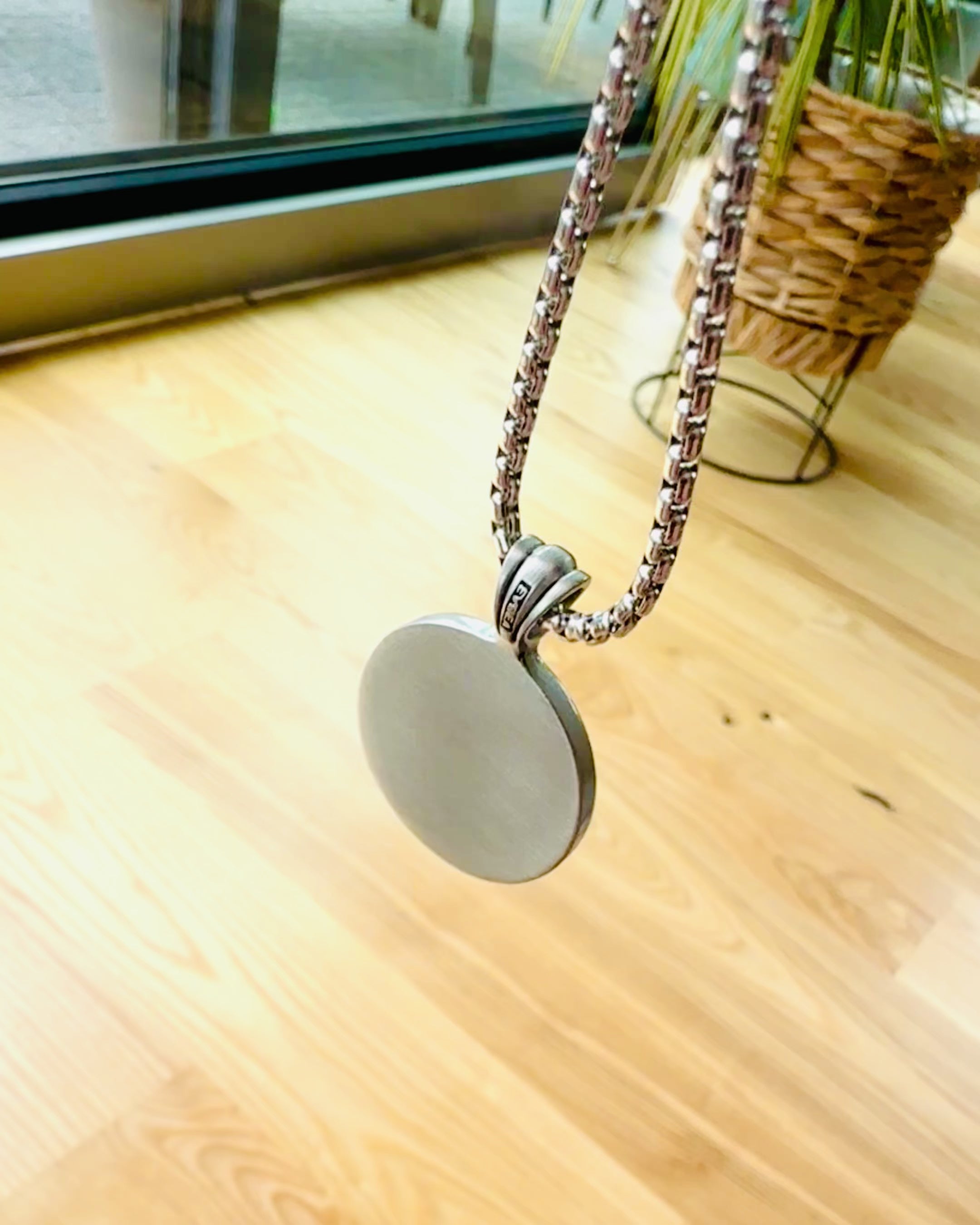 Amuletul Arborele Vieții cu Posibilitate de Gravare - colierul „Vitalitatea Naturii”, personalizare