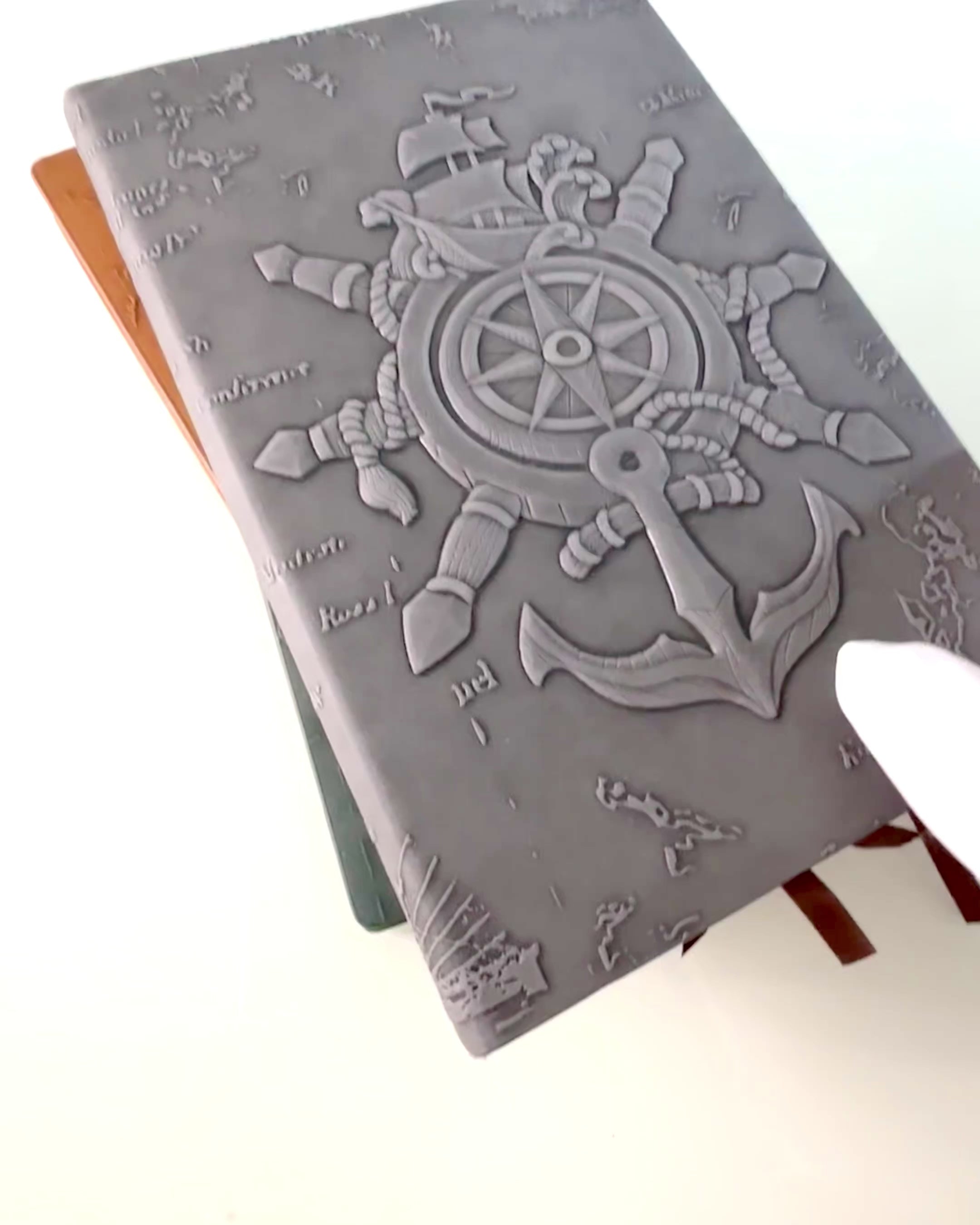 Námořnické zápisníky „Nautica” s možností personalizace gravírováním, jako dárek