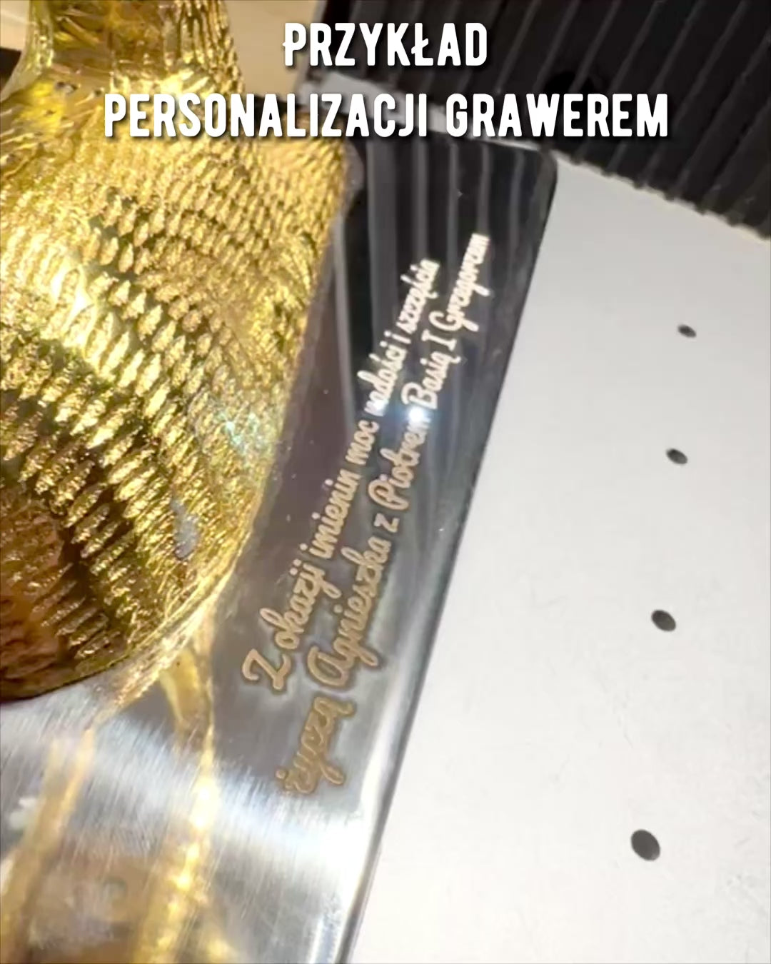 Misa dekoracyjna Jelenie Trofeum – Rękodzieło z Indii, personalizacja grawerem