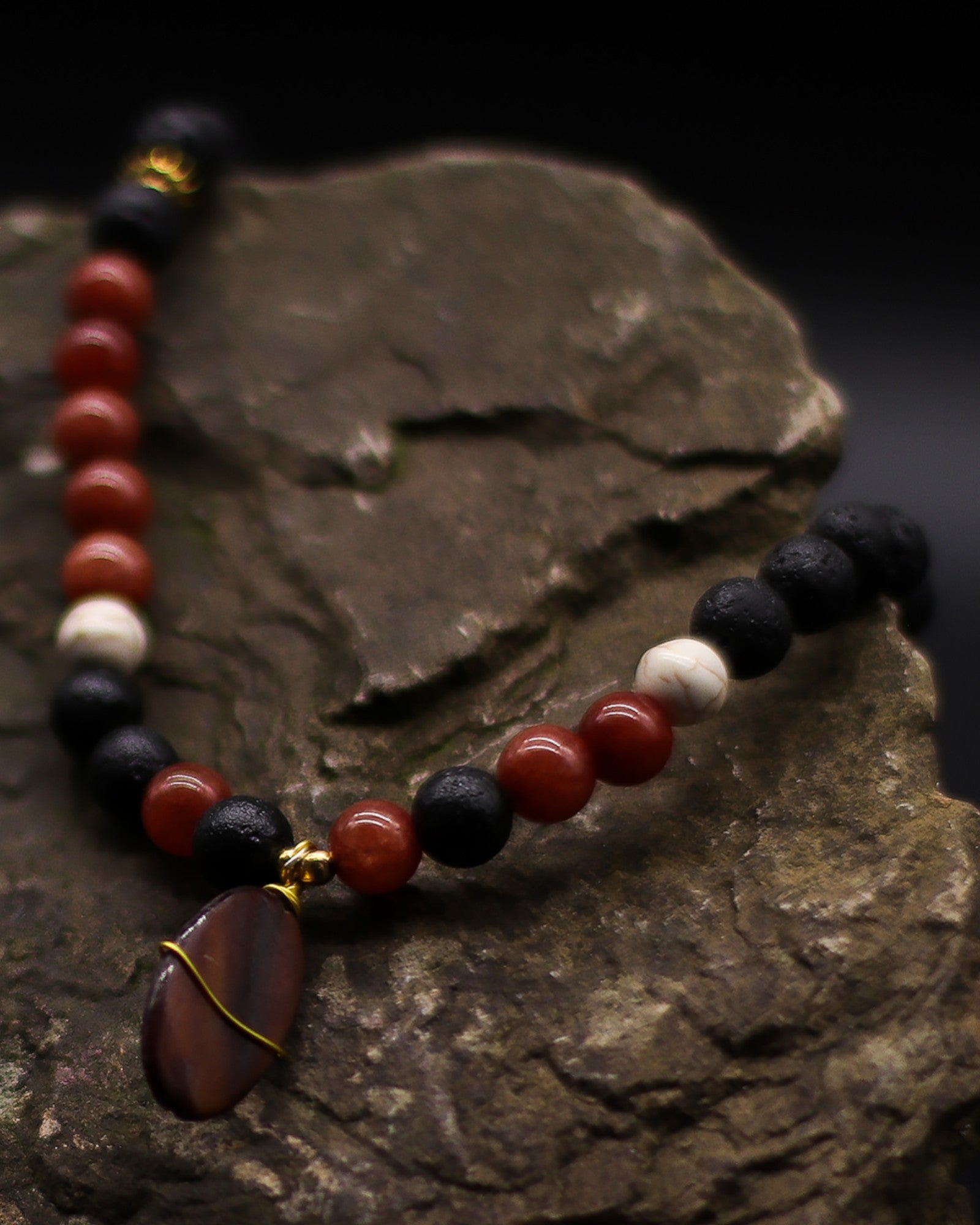 Náhrdelník Esence sopky – ochrana