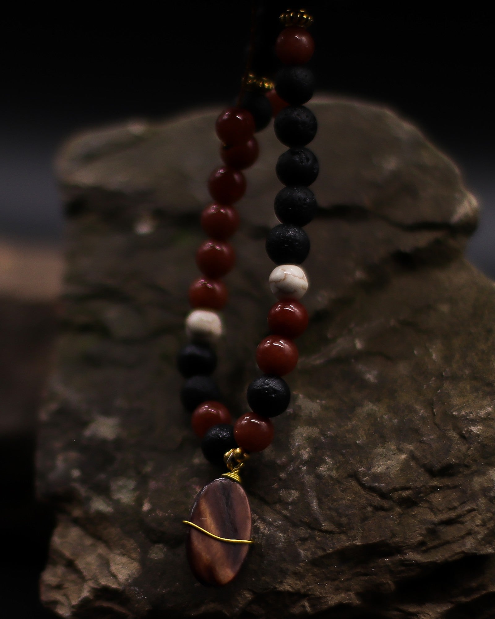 Náhrdelník Esence sopky – ochrana