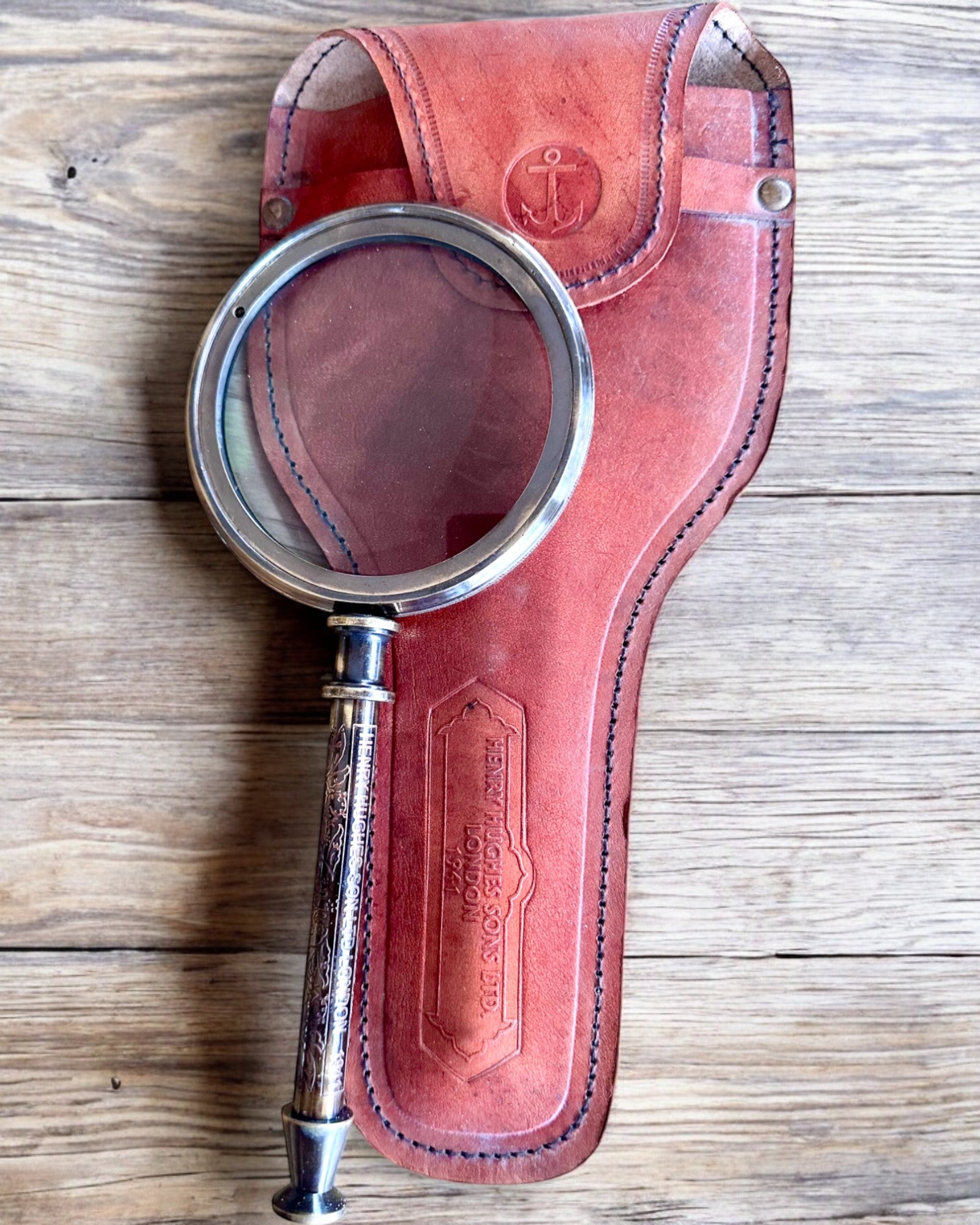 Lupa Mosiężna „Navigator 1941” z Etui Skórzanym – Ręcznie Wykonana, Premium, możliwość personalizacji na prezent