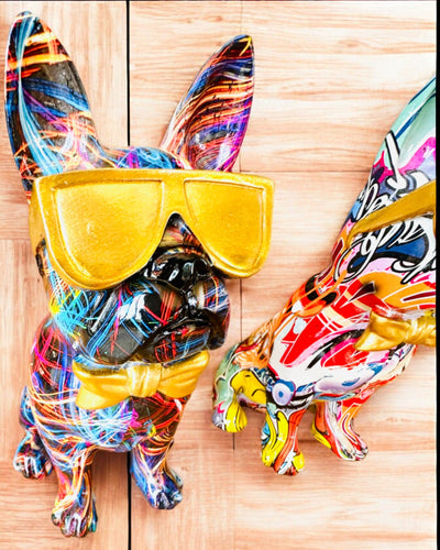 Barevný Bulldog s Brýlemi - Unikátní Dekorace Interiéru, dekorativní figurka jako dárek, personalizace gravírováním