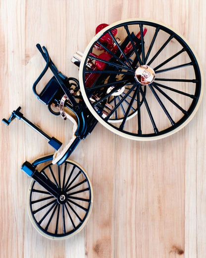 Retro tříkolka Benz Patent-Motorwagen - sběratelský model, personalizace gravírováním jako dárek