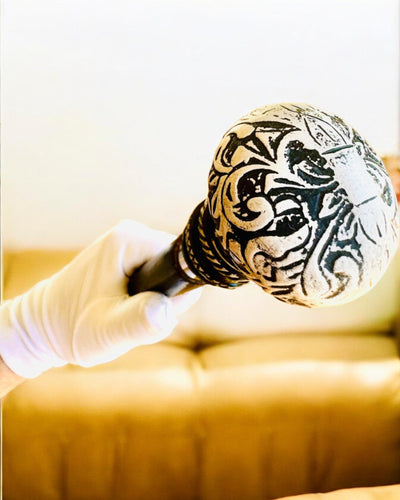 Baston de plimbare "Bastonul Majestății" din lemn, lucrat manual, posibilitate de gravare, 2 variante disponibile