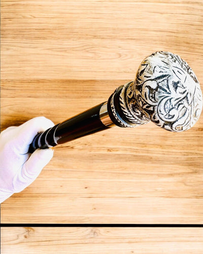 Baston de plimbare "Bastonul Majestății" din lemn, lucrat manual, posibilitate de gravare, 2 variante disponibile