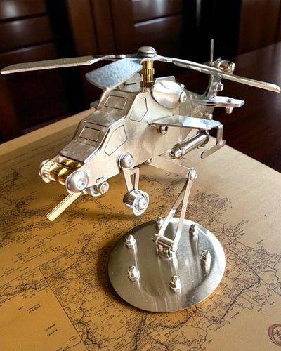 Model Metalic de Elicopter „SkyRider” – Suport Birou Reglabil cu personalizare gravură pentru cadou