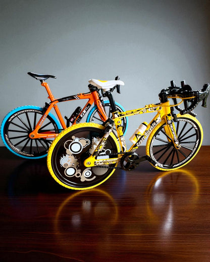 Miniaturní kovový model jízdního kola sběratelský "Speed Rider 1.2" – personalizace gravírováním jako dárek, 2 barevné varianty