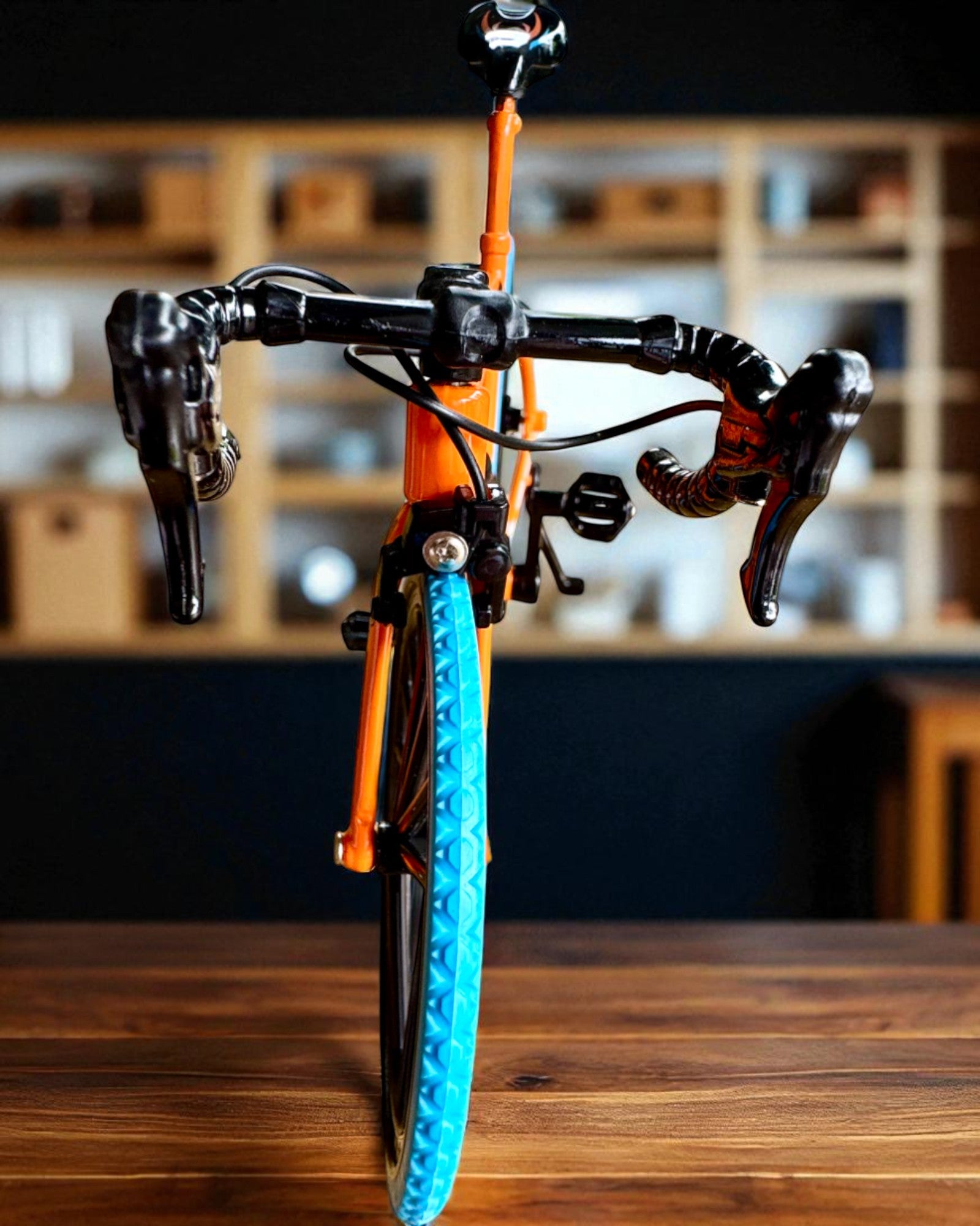Miniaturní kovový model jízdního kola sběratelský "Speed Rider 1.2" – personalizace gravírováním jako dárek, 2 barevné varianty
