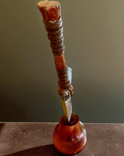 Storm Relic – młot dekoracyjny z podstawą, 26 cm, ręcznie wykonany,  możliwość personalizacji grawerem na prezent