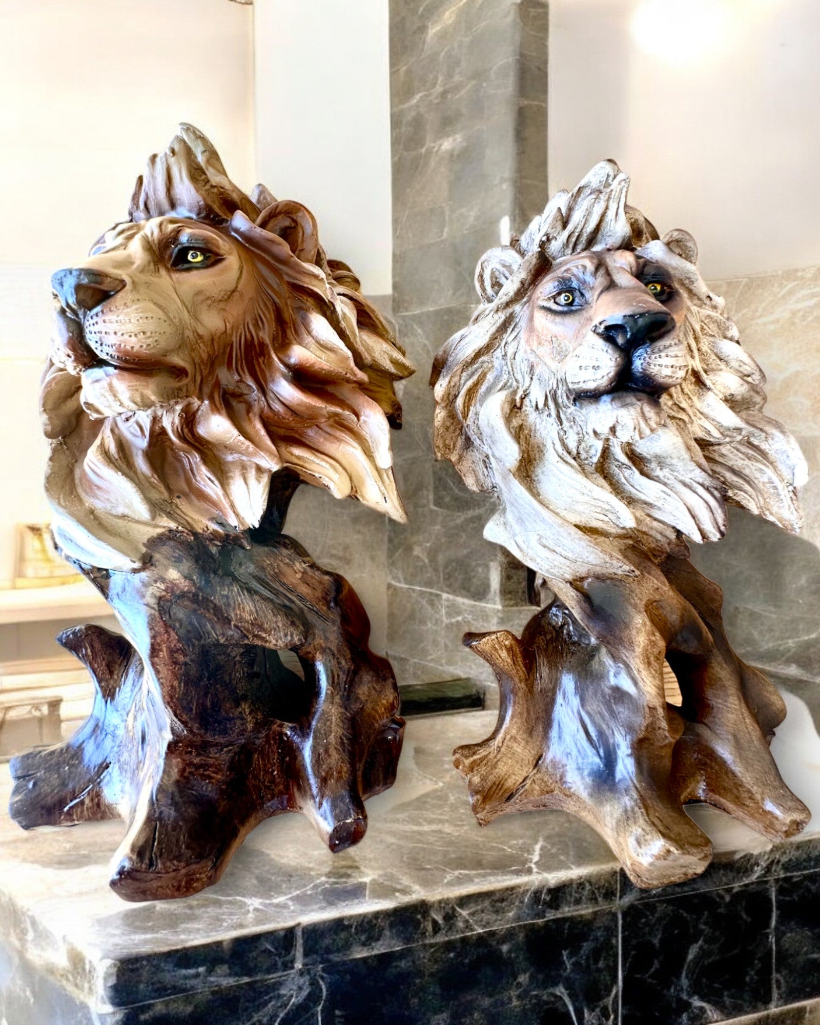 „Lví Odvaha“ – Pryskyřicová Figurka, 28 cm Vysoká, s Možností Gravírování jako Dárek