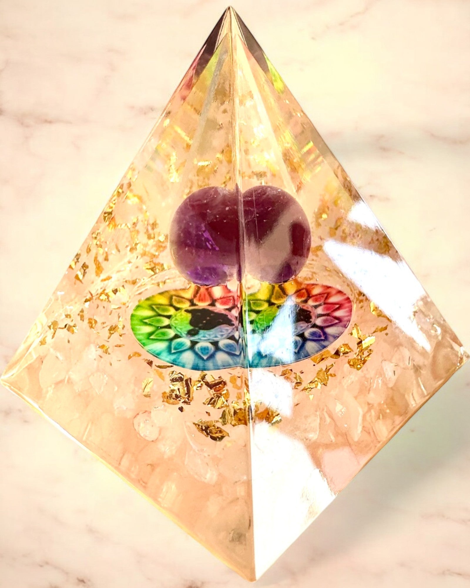 Orgonitová energetická pyramida Pyramida energie „Harmonie světla” - Křišťálová, jako dárek