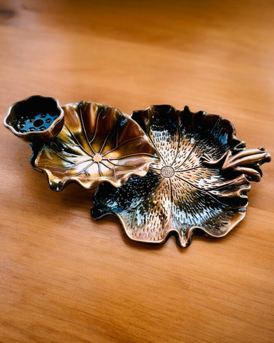 Елегантний металевий тримач для пахощів Лист Лотоса - 4 варіанти на вибір, можливість персоналізації гравіюванням на подарунок