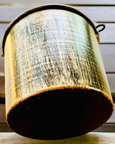 Scrumieră Metalică Elegantă "Rustic Charm" cu înălțimea de 19-23 cm, 8 variante disponibile, gravură la cerere