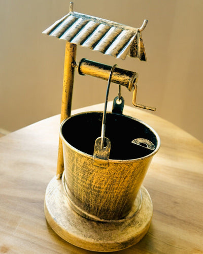 Scrumieră Metalică Elegantă "Rustic Charm" cu înălțimea de 19-23 cm, 8 variante disponibile, gravură la cerere