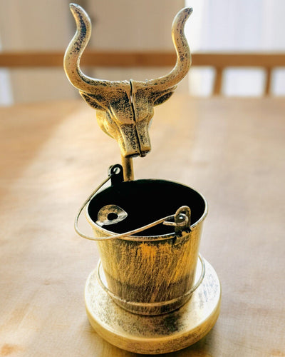 Scrumieră Metalică Elegantă "Rustic Charm" cu înălțimea de 19-23 cm, 8 variante disponibile, gravură la cerere