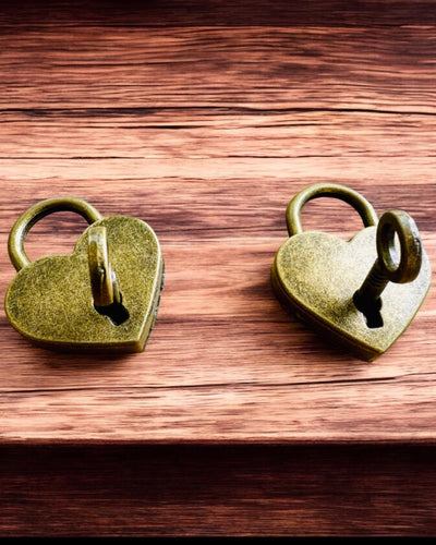 Romantic Mini Heart Padlocks DeLuxe, Set of 2 padlocks with keys, 6 variants to choose from, option for personalized engraving as a gift