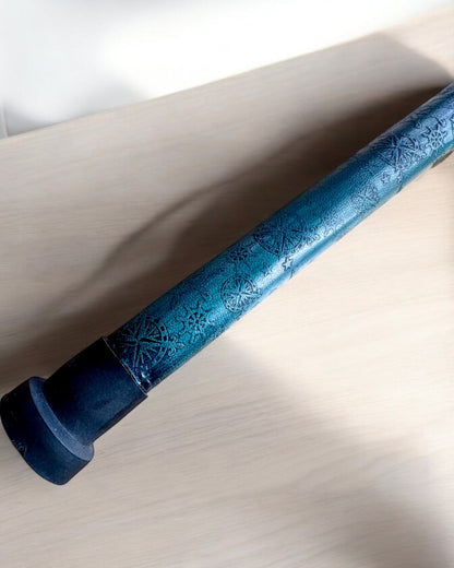 Walking cane "Royal Hand" – handcrafted with natural leather, customizable with engraving
