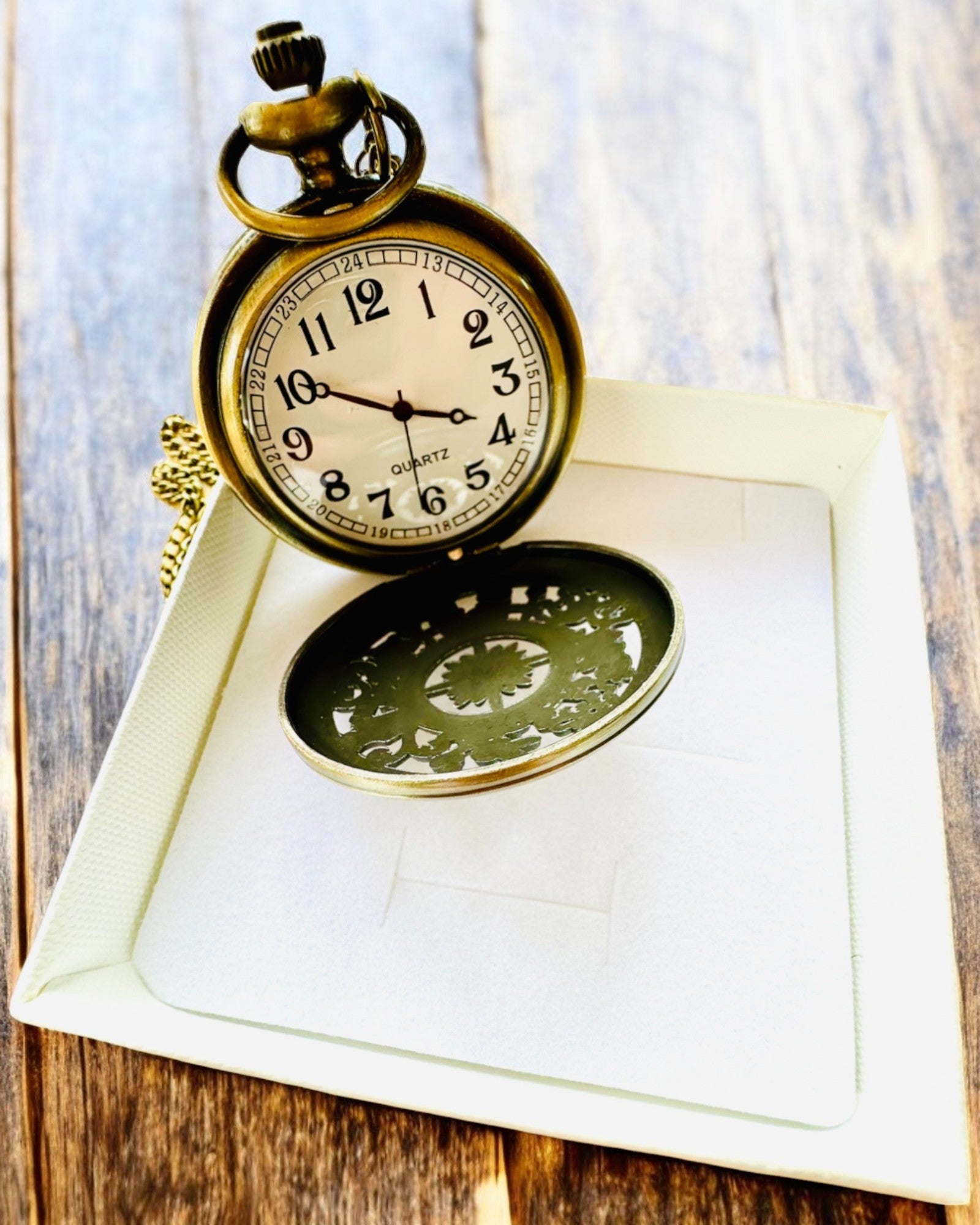 Antique Pocket Watch with Compass Motif and Chain, Quartz, personalization with engraving