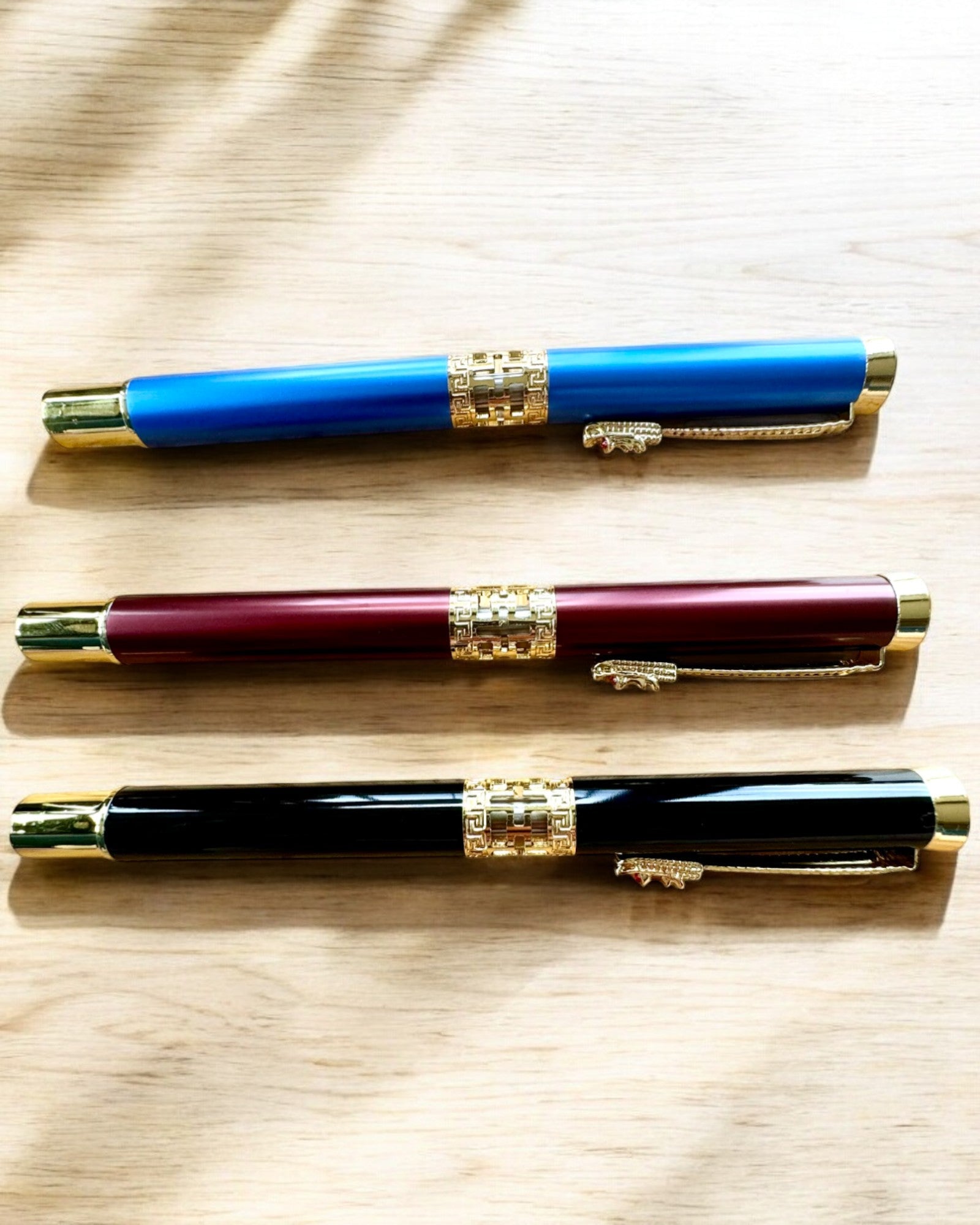 Elegantní Dračí Pero, 3 barevné varianty, možnost personalizace gravírováním jako dárek
