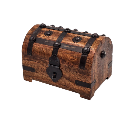 Wooden gift box with customizable engraving