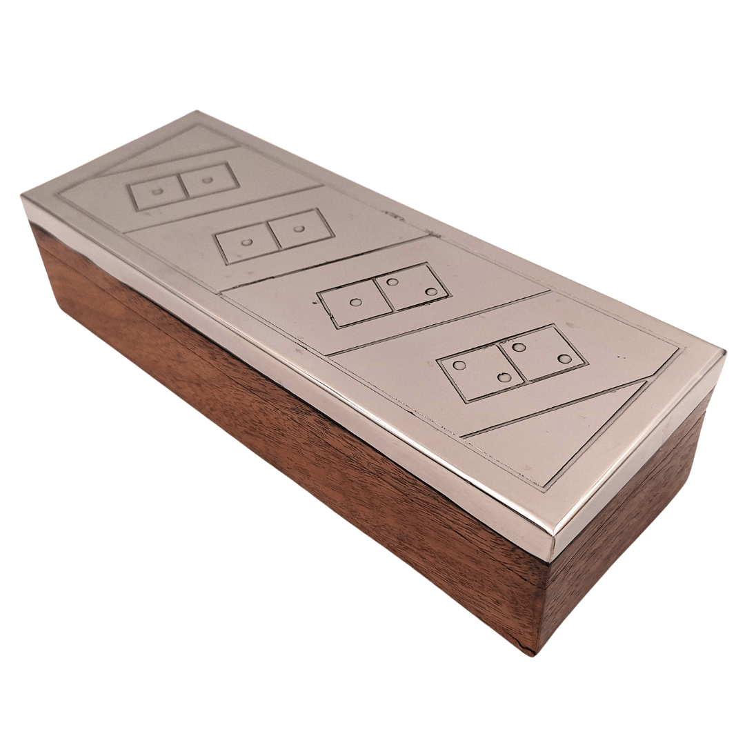 Eleganckie Domino w Drewnianym Pudełku z Aluminiowym Topem