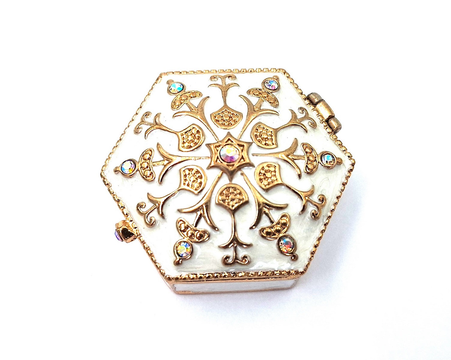 Elegant metal gift box with crystals B0035-08WH, white and gold, customizable engraving, perfect for jewelry and small items, 5x5x2 cm