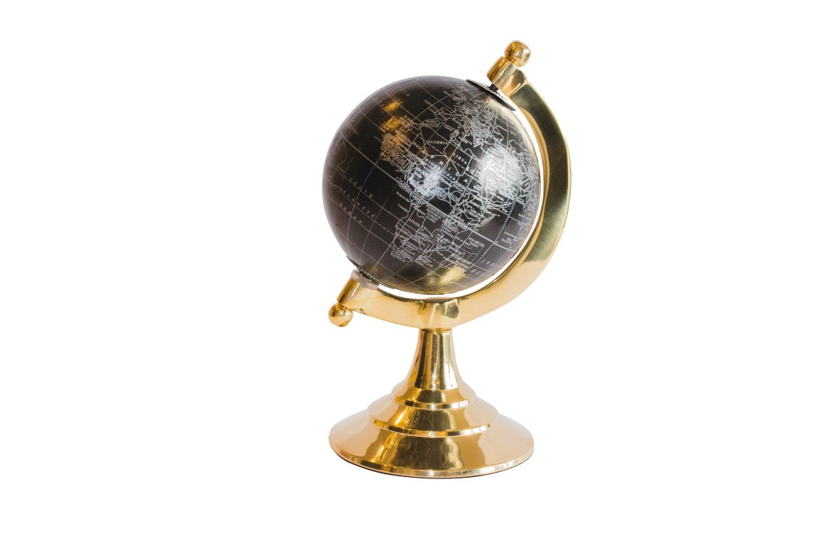 Glob decorativ Black & Gold, cu posibilitate de personalizare a gravurii – accesoriu elegant pentru cadou, înălțime 20 cm, bază din alamă, hartă neagră cu inscripții argintii