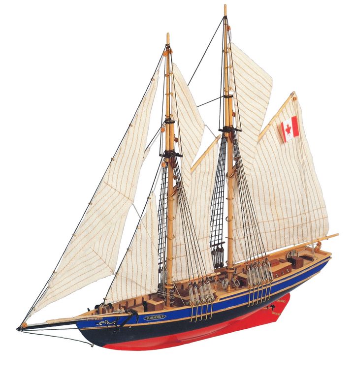 Model do sklejania Bluenose II – drewniany szkuner 38x31x6,5 cm z możliwością personalizacji grawerem – idealny prezent dla żeglarza, wykonany z naturalnych materiałów, poziom trudności: średniozaawansowany