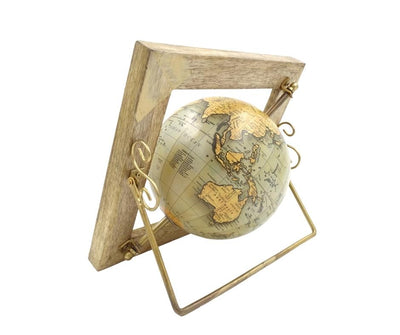 Globus dekoracyjny GLB-40 w drewnianej ramce z możliwością personalizacji grawerem, niebiesko-żółta mapa, średnica 15 cm