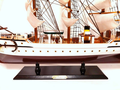 Model żaglowca Dar Pomorza 80cm z możliwością personalizacji grawerem