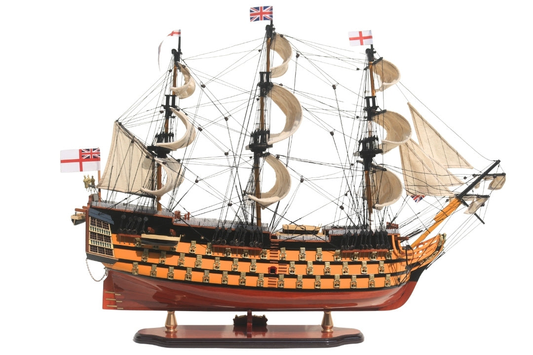 Model Żaglowca HMS Victory 80cm Złożony z Możliwością Personalizacji Grawerem - Ekskluzywna Dekoracja na Prezent, Ręcznie Wykonany z Drewna Egzotycznego, Wysoka Jakość i Dbałość o Szczegóły