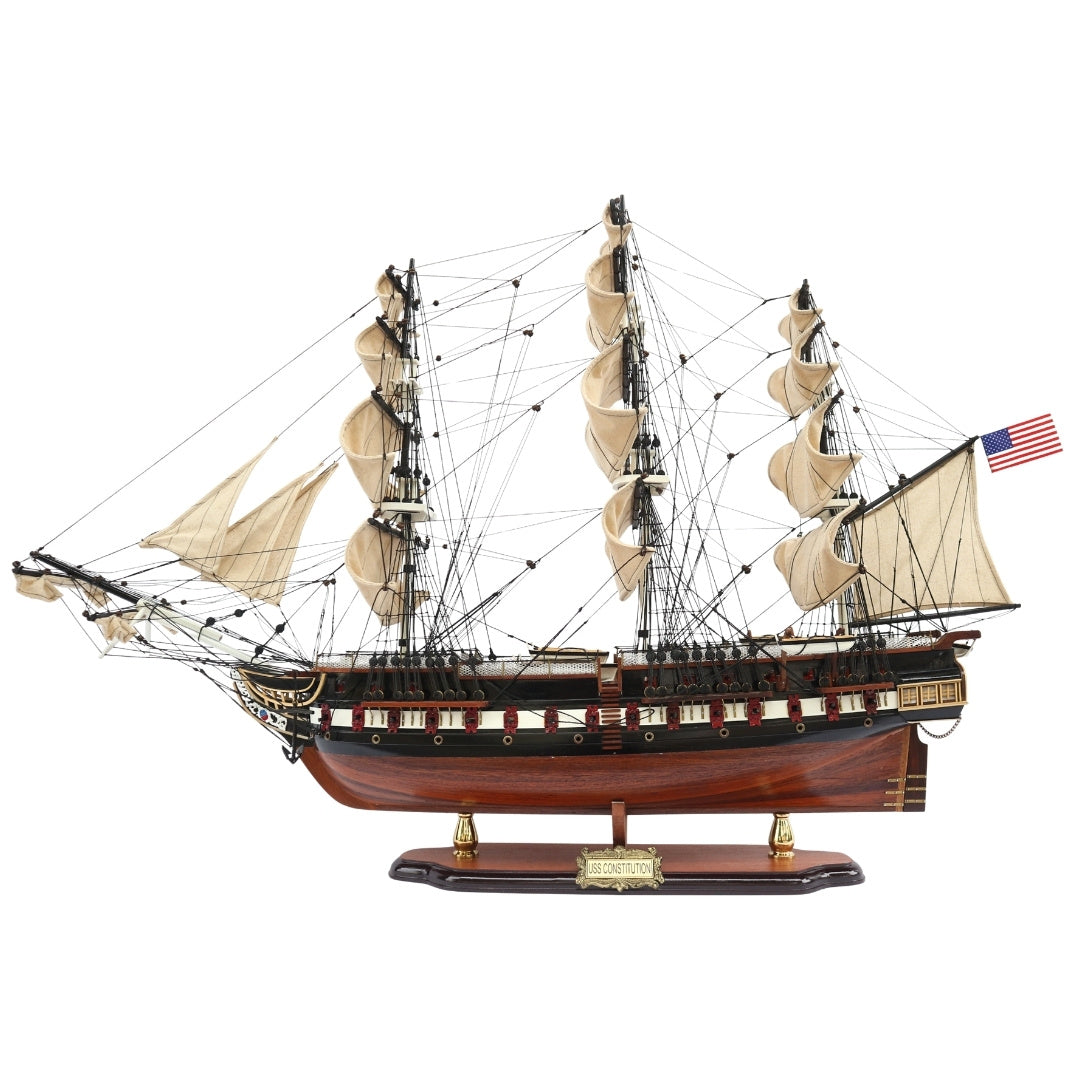 Ekskluzywny Wielki Model Żaglowca USS Constitution 100cm z Możliwością Personalizacji Grawerem