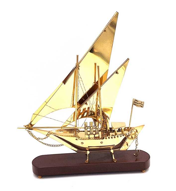 Mosiężny model okrętu na drewnianej podstawie 43 cm z możliwością personalizacji grawerem