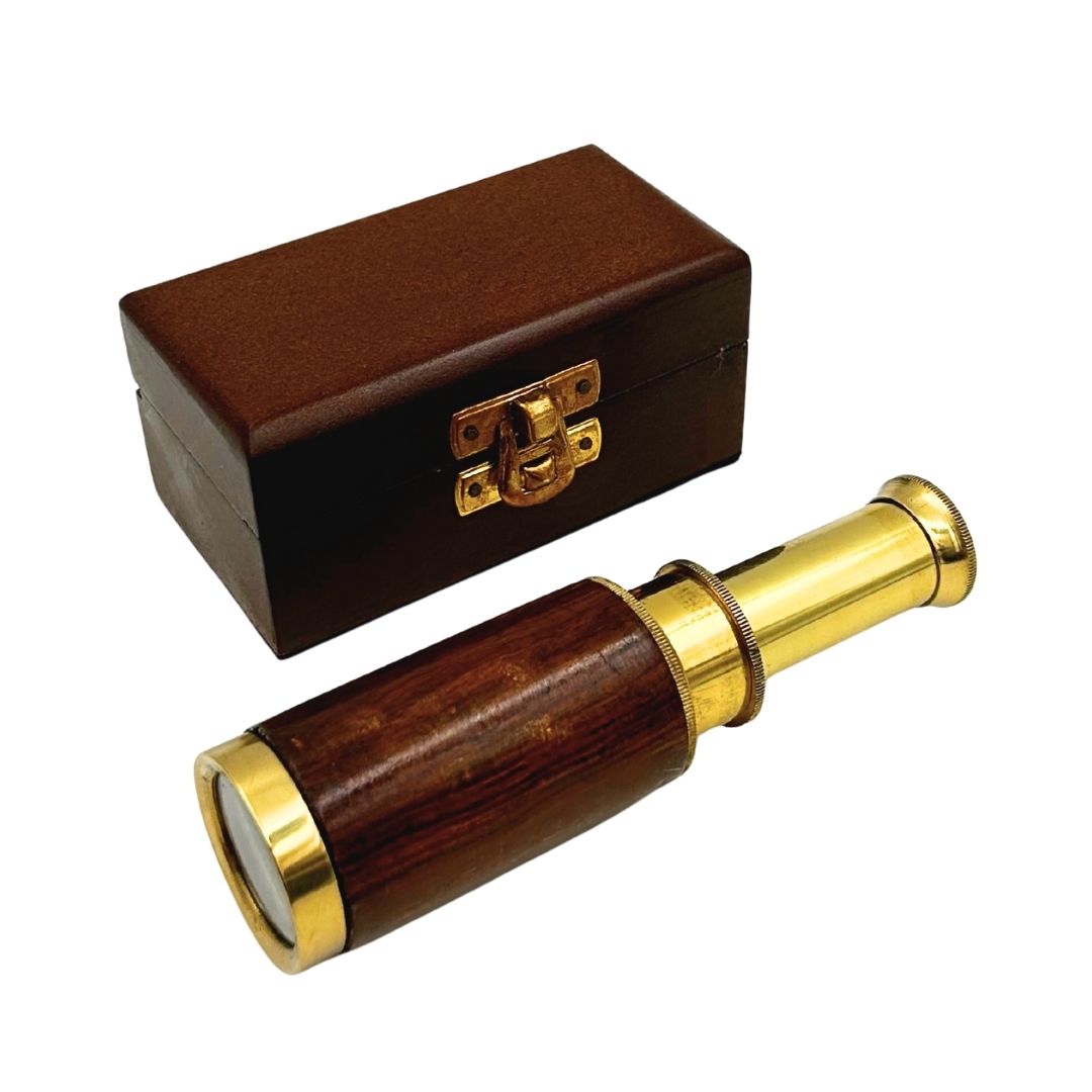 Brass Telescope with Engraving in Wooden Box – Elegant Retro-Style Gift, Perfect for Office or Study Decoration, Height 15.5 cm, Material: Brass and Wood