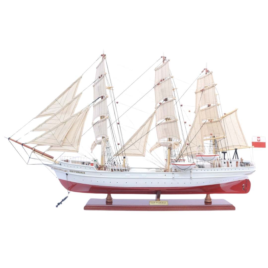 Ekskluzywny model żaglowca Dar Pomorza 82 cm z możliwością personalizacji grawerem