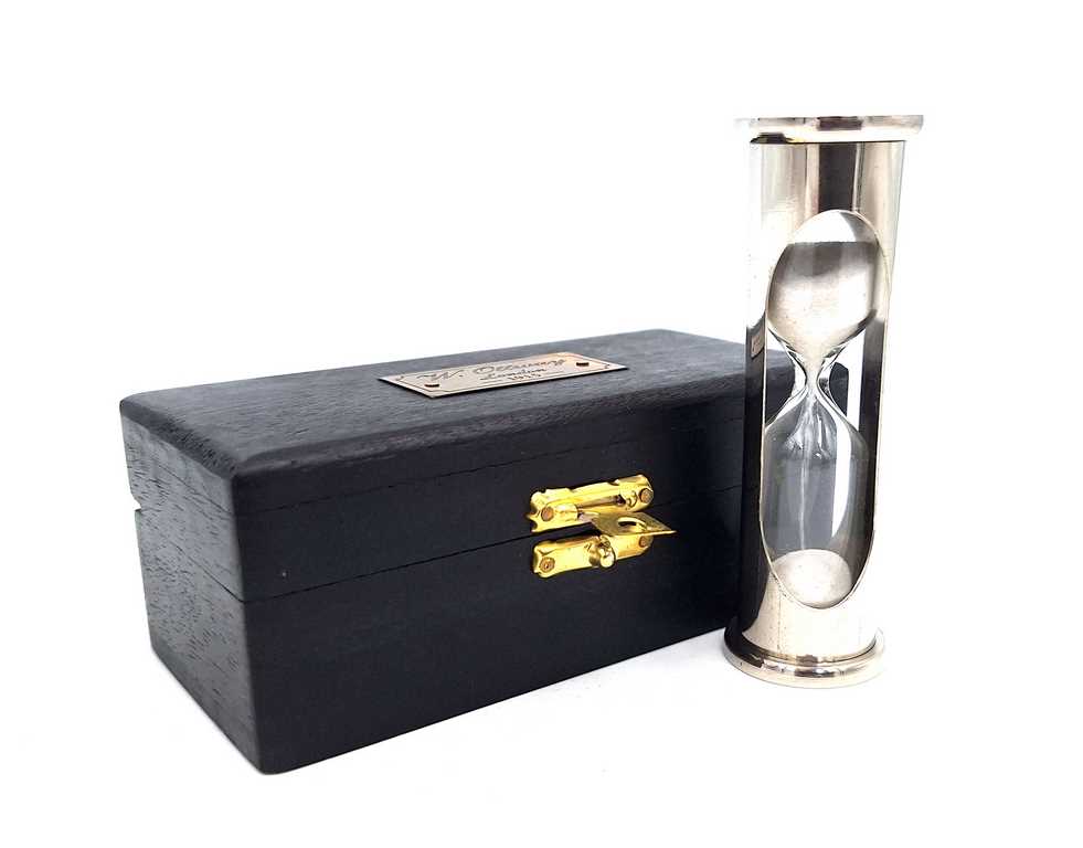Klepsydra Mosiężna Retro z Drewnianym Pudełkiem - Personalizowany Grawer - Idealny Prezent na 1 Minutę - Wysokość 8,5 cm - Stylowa Dekoracja Biurka