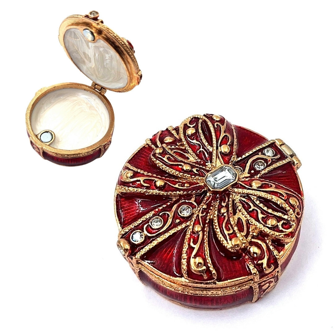 Exclusive metal gift box with crystals B0118-08 in red and gold, customizable engraving, perfect for jewelry and an elegant gift for any woman, dimensions 4x4x1 cm, glamour style