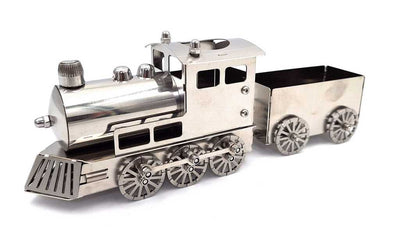 Model argintiu de tren cu posibilitatea personalizării prin gravură