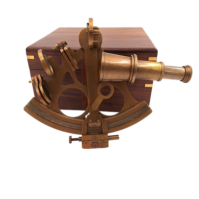 Velký mosazný sextant v elegantní dřevěné krabičce s možností personalizace gravírováním