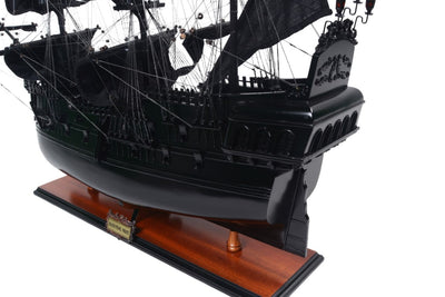 Model statku pirackiego Czarna Perła BP80R z możliwością personalizacji grawerem, długość 89 cm, ekskluzywny prezent na każdą okazję, rzemiosło artystyczne, drewniana podstawa