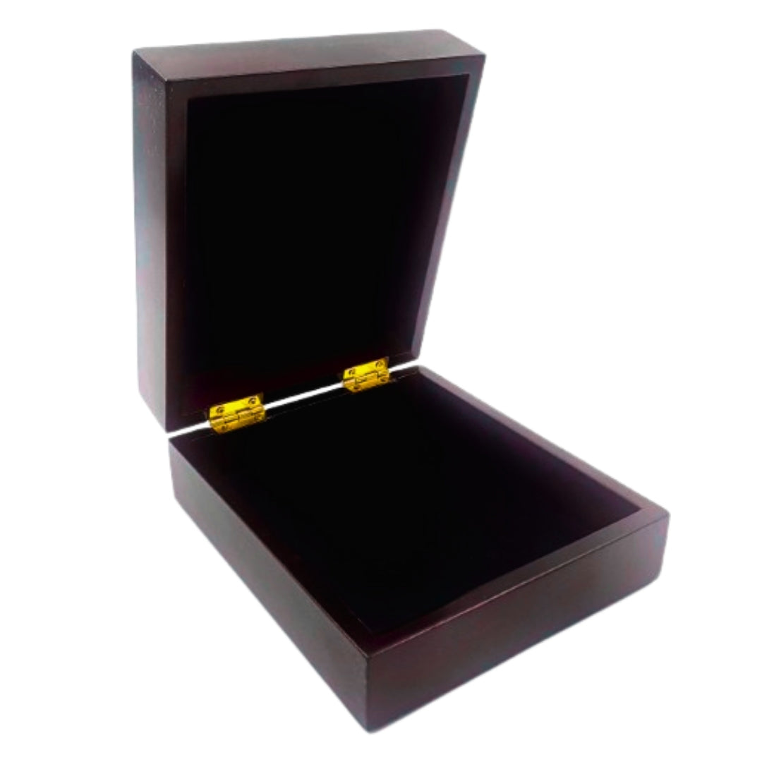 Drewniane Pudełko Prezentowe 14 x 16 x 6,7 cm w Kolorze Ciemnowiśniowym z Filcową Wkładką i Możliwością Personalizacji Grawerem