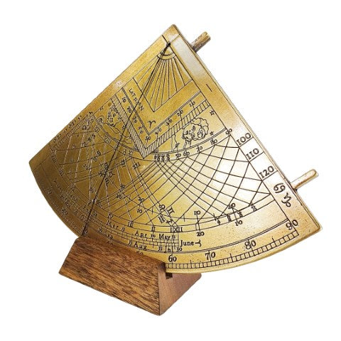 Cadran solar Gunter H39 din alamă, cu bază din lemn, posibilitate de personalizare prin gravură, cadou ideal pentru pasionații de astronomie, înălțime 17 cm, ambalaj de cadou elegant