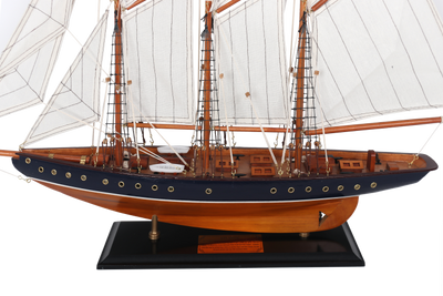 Model szkunera Atlantic 72cm - Replika legendarnego statku z możliwością personalizacji grawerem - Idealny prezent dla miłośników żeglarstwa - Wykonany z drewna z materiałowymi żaglami
